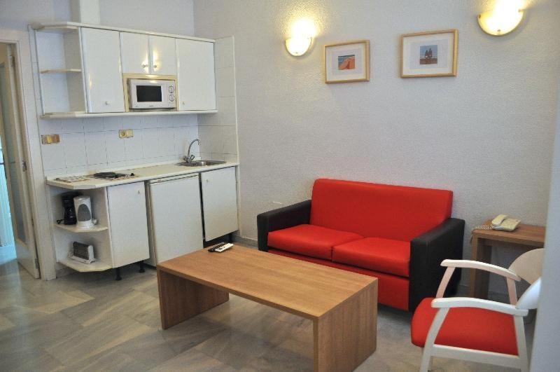 First Flatotel International Benalmádena Quarto foto